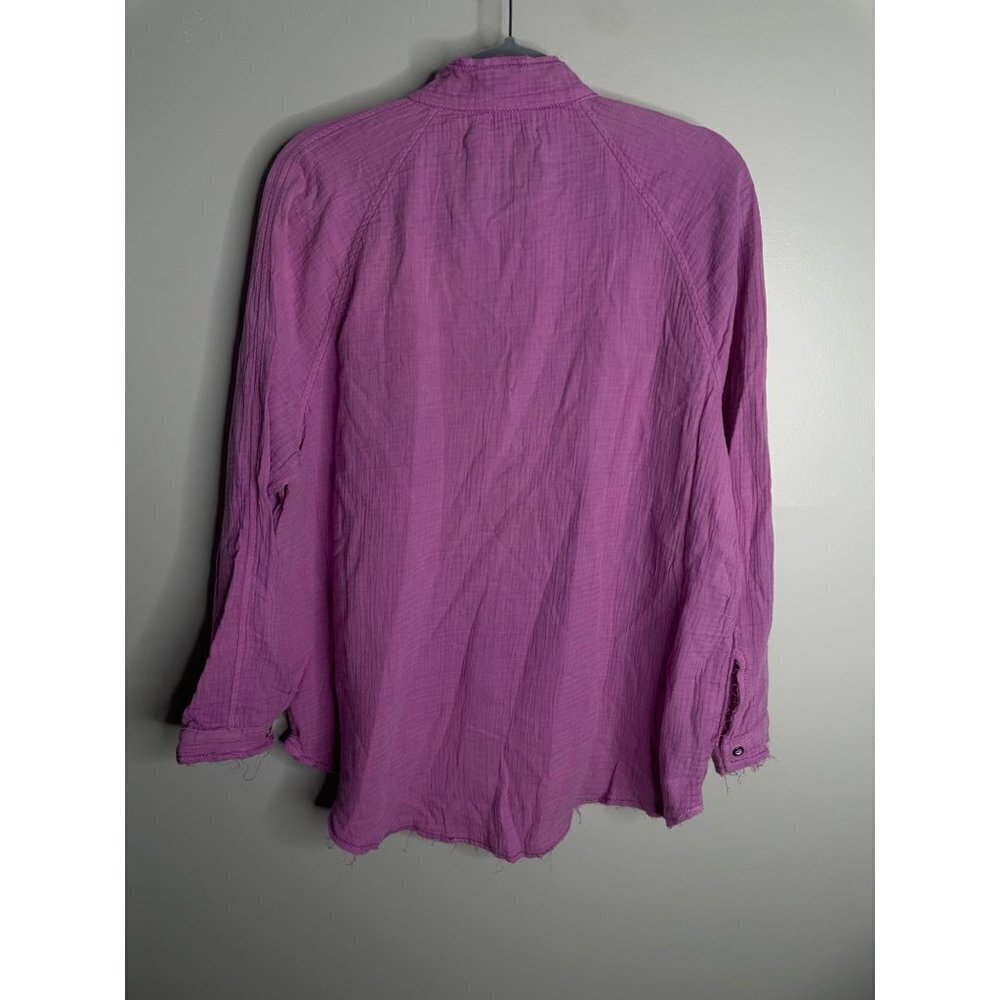 FREE PEOPLE We the Free Summer Daydream Frayed Button Down Shirt Violet XS NWT - Picture 3 of 4